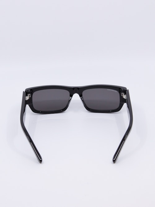Rektangulær solbrille i svart