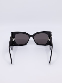 Oversized cateye solbrille i svart