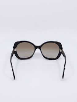 Solbrille fra Fendi med store, graderte solbrilleglass i brun