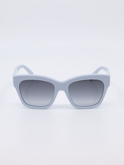 Cateye solbrille i lysblå med graderte glass