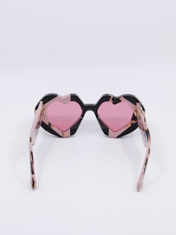 Solbrille med krystall strass i front og rosa og svart farge
