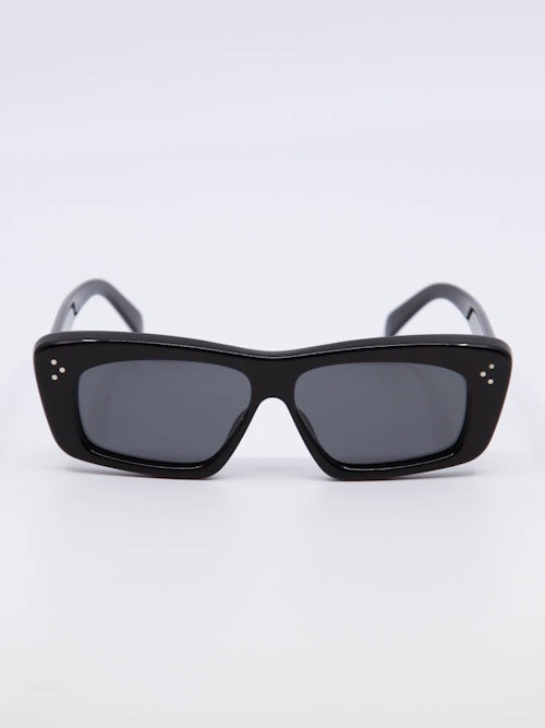Avrundet, klassisk solbrille i svart
