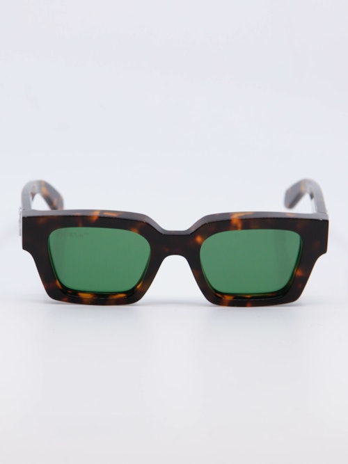 Solbrille i havana med grønne glass