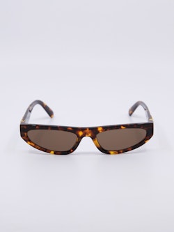 Mønstret brun solbrille med smal cateyefasong