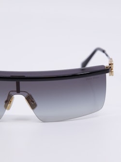 Solbrille med skjerm, graderte solbrilleglass