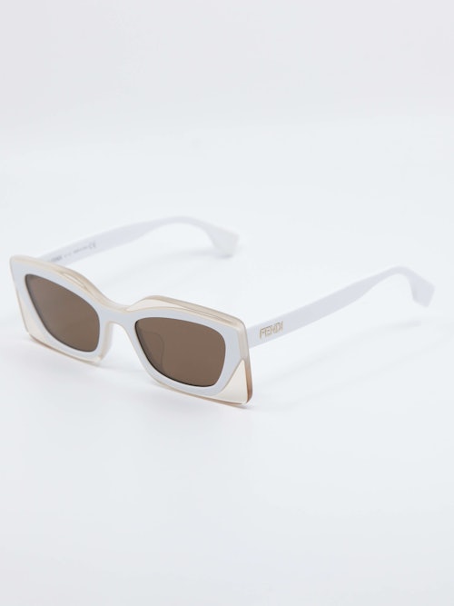 Cateye-formet solbrille fra Fendi