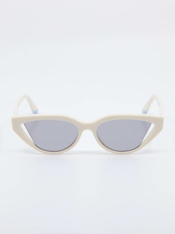 Bilde av solbrille fra Fendi