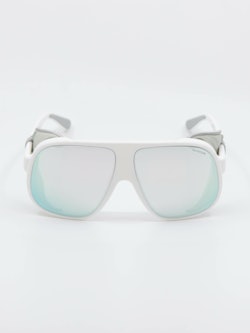 Bilde av solbrille fra Moncler