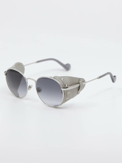 Bilde av solbrille ML0182 fra Moncler med vindbeskyttelse