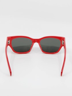 Bilde av rød solbrille fra Celine