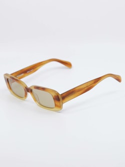 Bilde av solbrille fra Holzweiler
