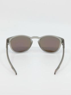 Bilde av solbrille fra Oakley modell Latch