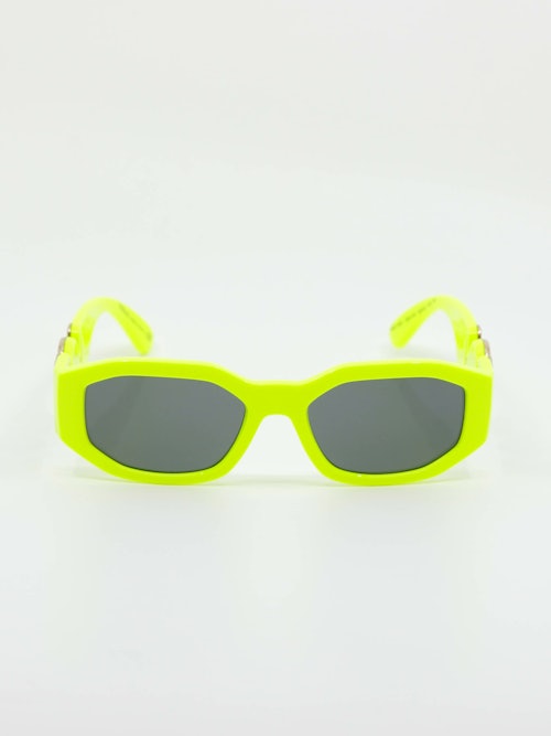 Bilde av gul solbrille fra Versace