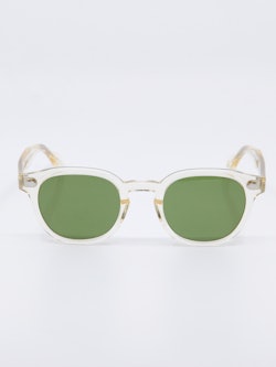 Solbrille med transparent grønnfarge, bilde forfra