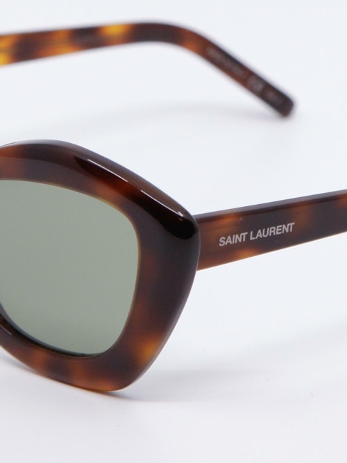 Nærbilde av solbrille SL68 fra Saint Laurent