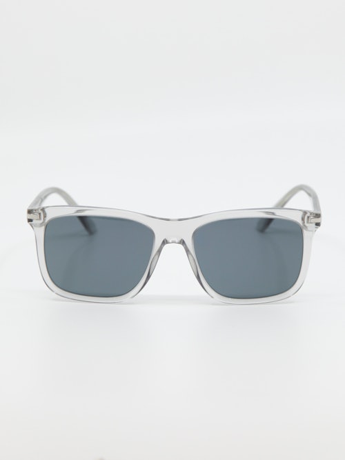 Bilde av solbrille fra Prada med modellnummer pr18ws
