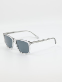Bilde av solbrille fra Prada med modellnummer pr18ws