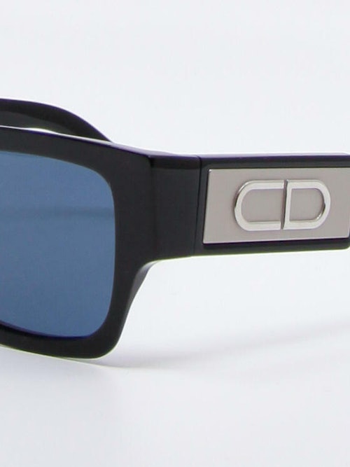 Nærbilde av  Dior solbrille med modellnavn CD SU