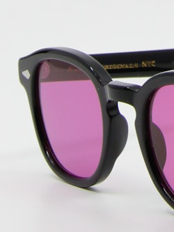 Nærbilde av Lemtosh limited edition solbrille