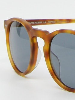 Nærbilde av Oliver peoples ov5217s